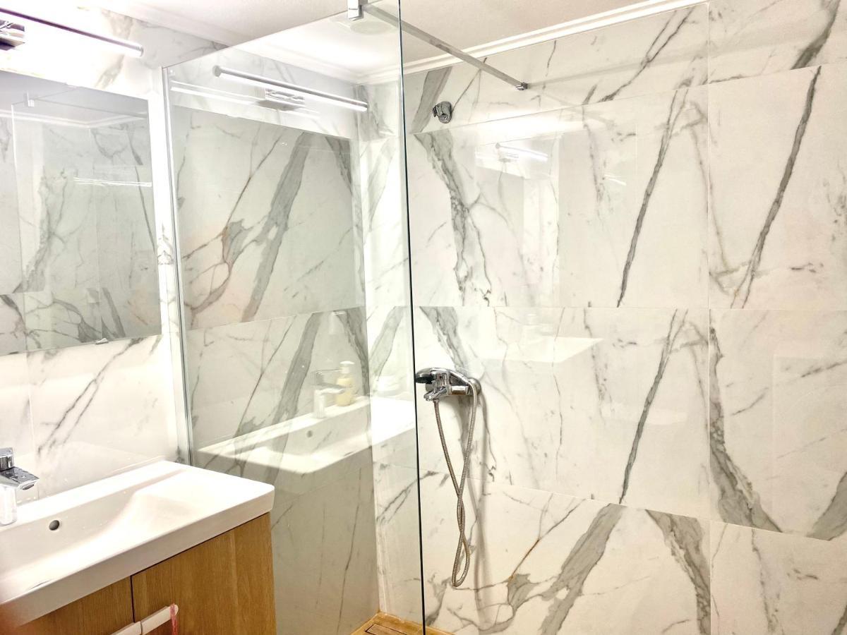 Quiet Near Subway And Acropolis 2 Bedrooms Apt Athens Ngoại thất bức ảnh